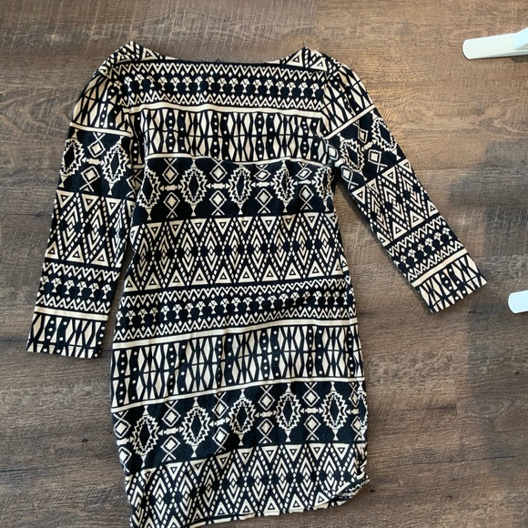 đź‘—Forever 21 Aztec Print Bodycan Size L - Picture 3 of 4